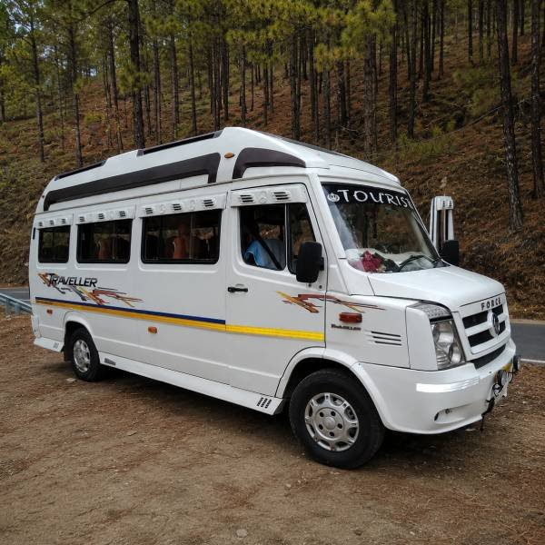 16 Seater Urbania Tempo Traveller in Ajmer