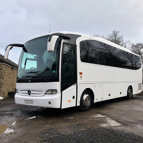 Luxury Bus Rental in Ajmer